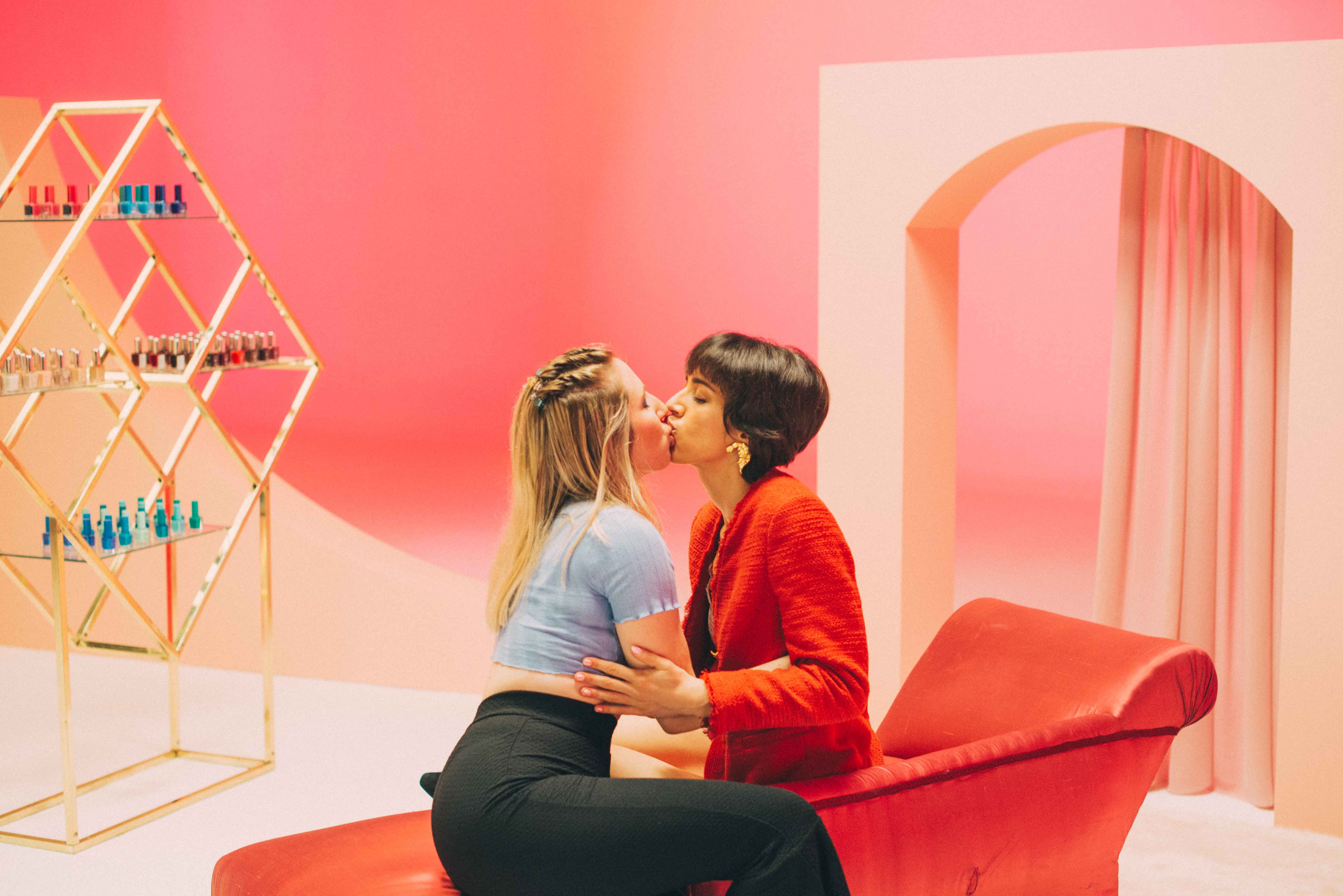 a lesbian erotica on XConfessions by Erika Lust